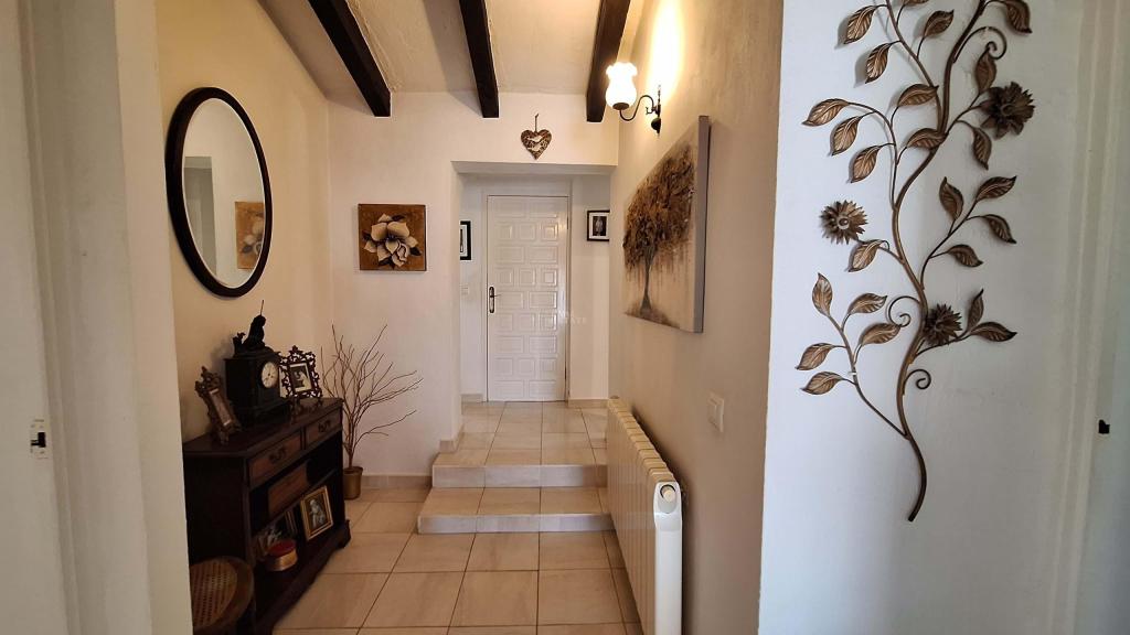 6 bed villa in Orba