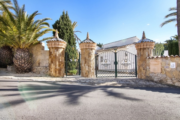 16 bed villa in Calp