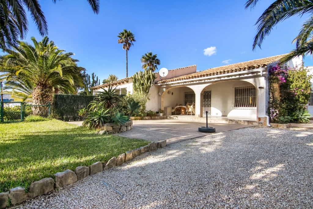 16 bed villa in Calp