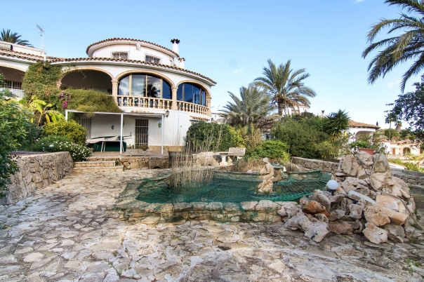 16 bed villa in Calp