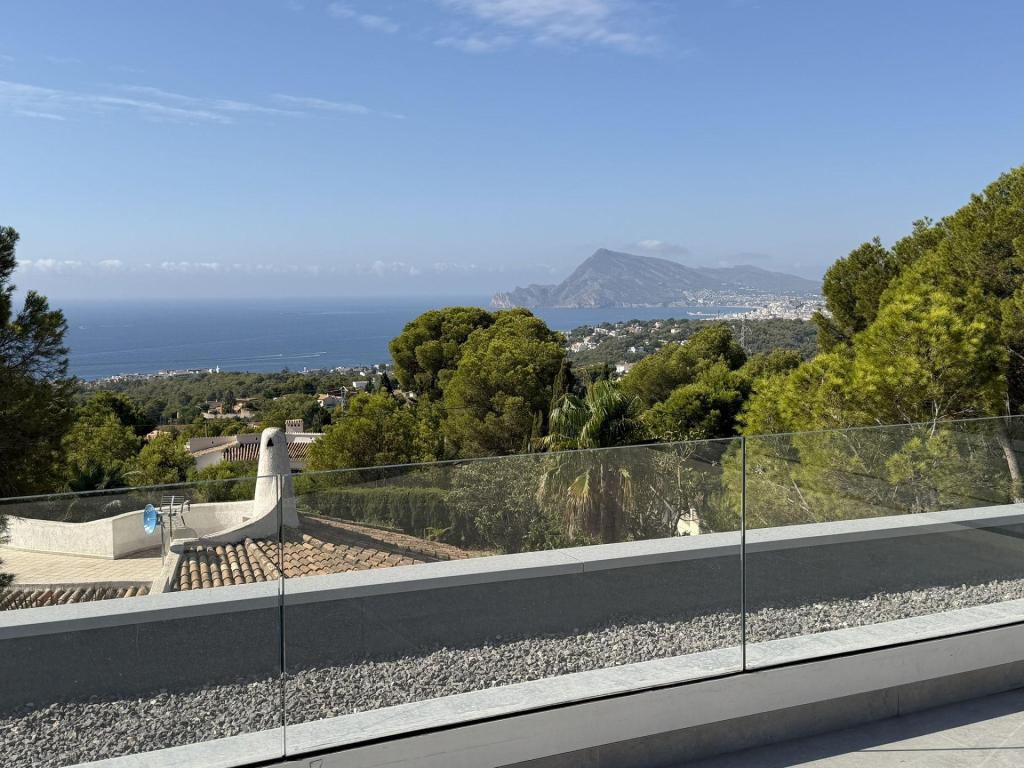 4 bed villas in Altea