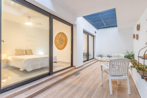 9 bed villas in Moraira