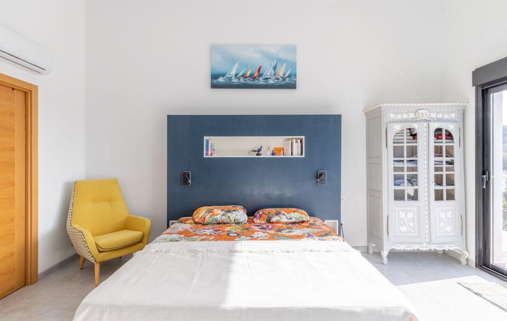 9 bed villas in Moraira