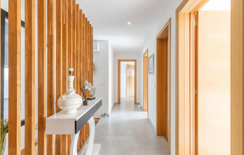 9 bed villas in Moraira