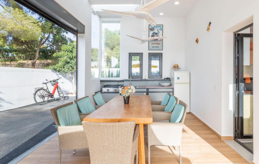 9 bed villas in Moraira
