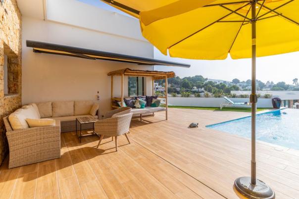 9 bed villas in Moraira