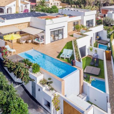 9 bed villas in Moraira
