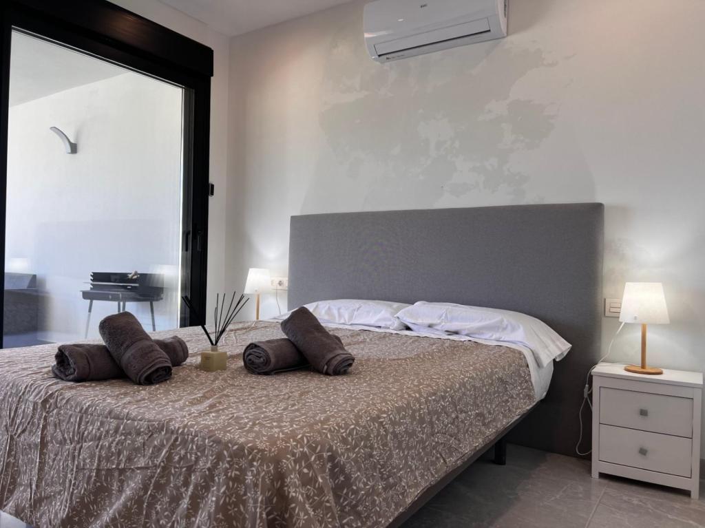 9 bed villas in Moraira