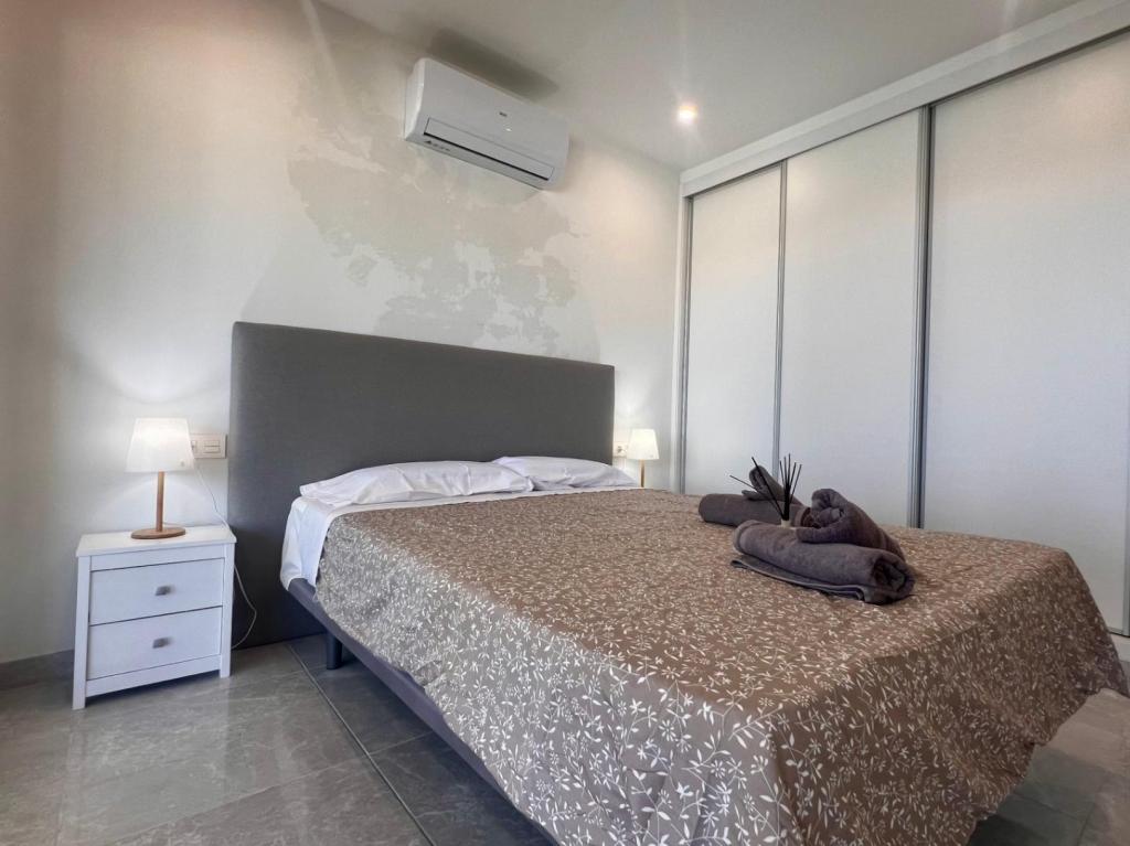 9 bed villas in Moraira