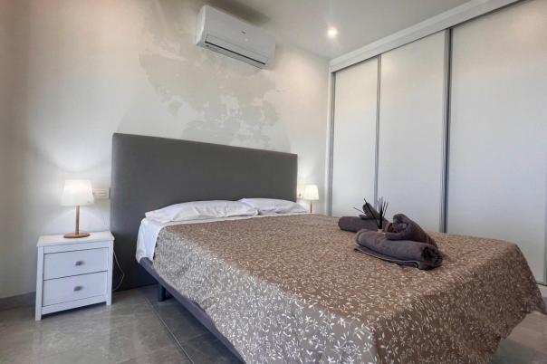 9 bed villas in Moraira