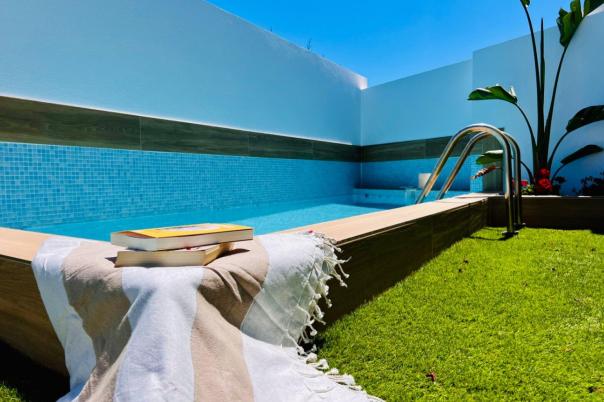 9 bed villas in Moraira