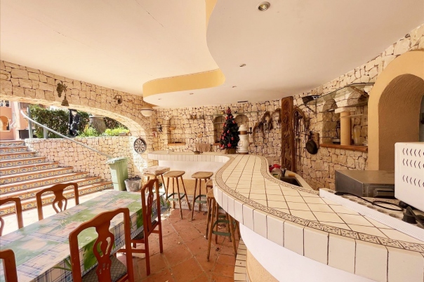 8 bed casa / chalet in Benissa