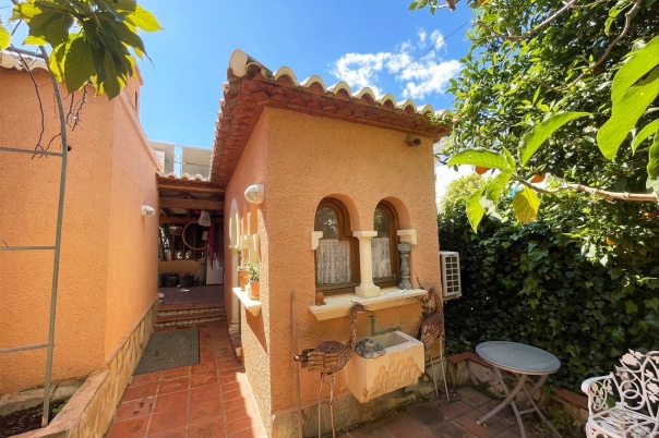 8 bed casa / chalet in Benissa
