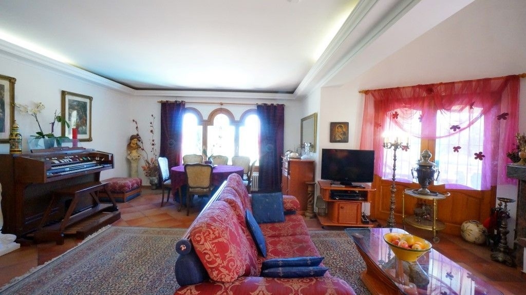 8 bed casa / chalet in Benissa