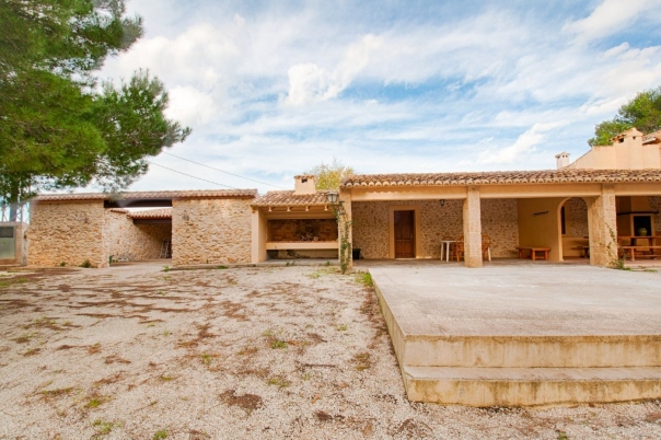 4 bed finca in Gata de Gorgos