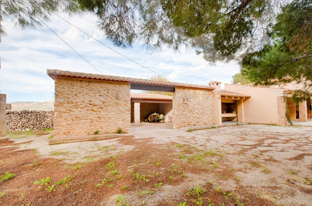 4 bed finca in Gata de Gorgos