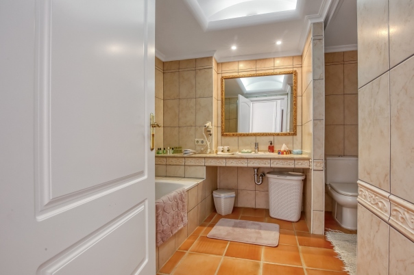 7 bed villa in Moraira