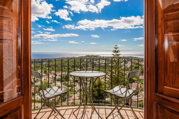 4 bed villa in Moraira