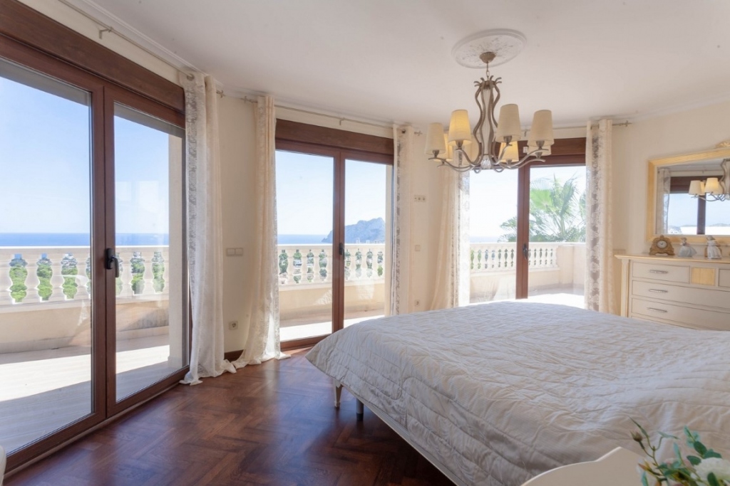 5 bed villa in Calpe