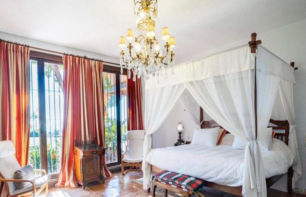 7 bed villa in Altea