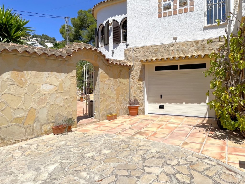 5 bed villa in Moraira
