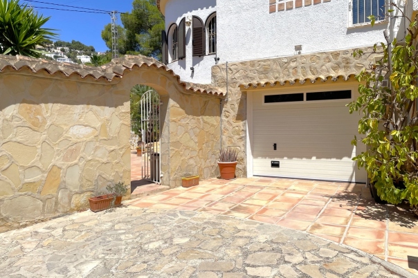 5 bed villa in Moraira