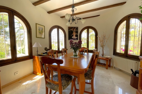 5 bed villa in Moraira