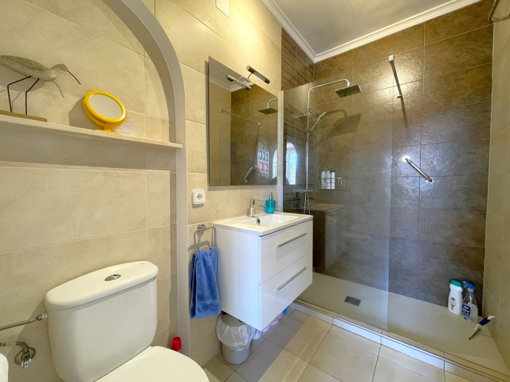 5 bed villa in Moraira