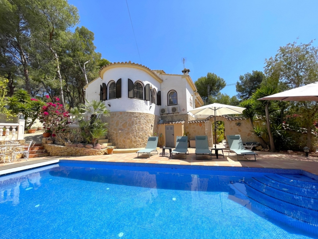 5 bed villa in Moraira