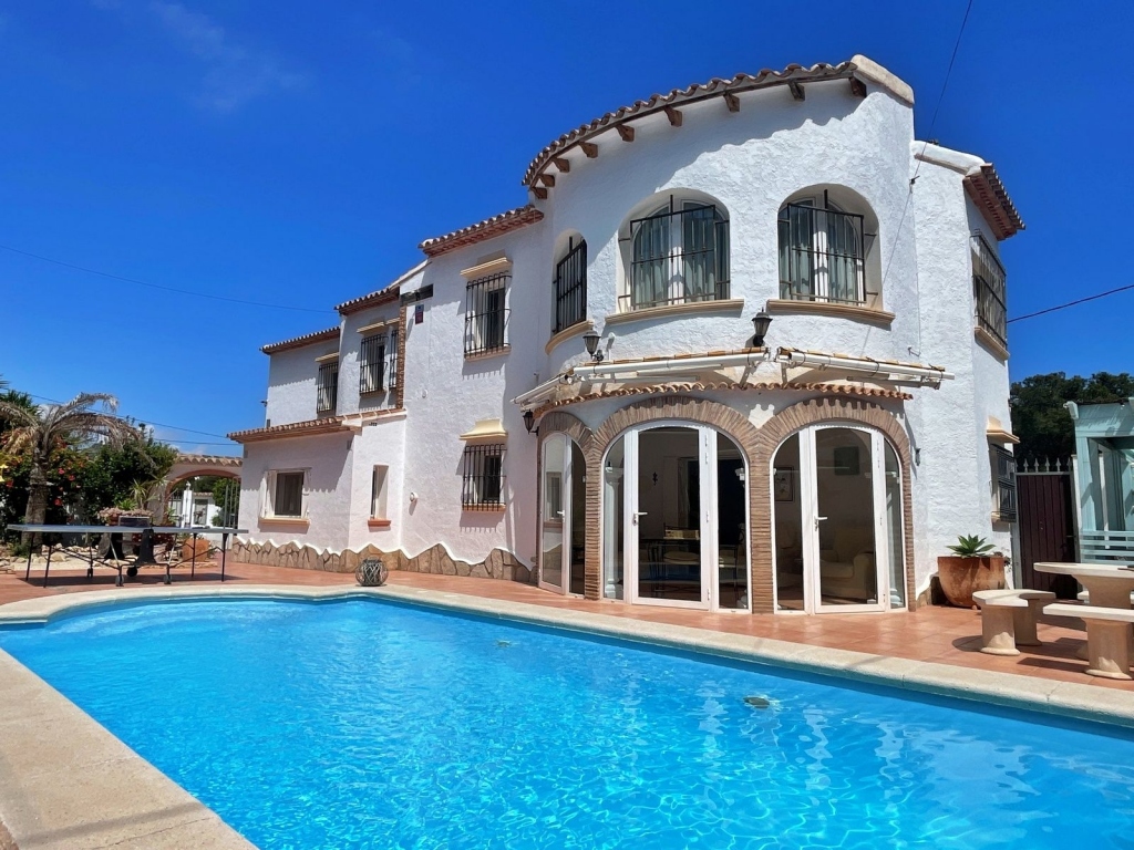 5 bed villa in Benissa