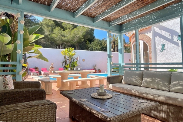 5 bed villa in Benissa
