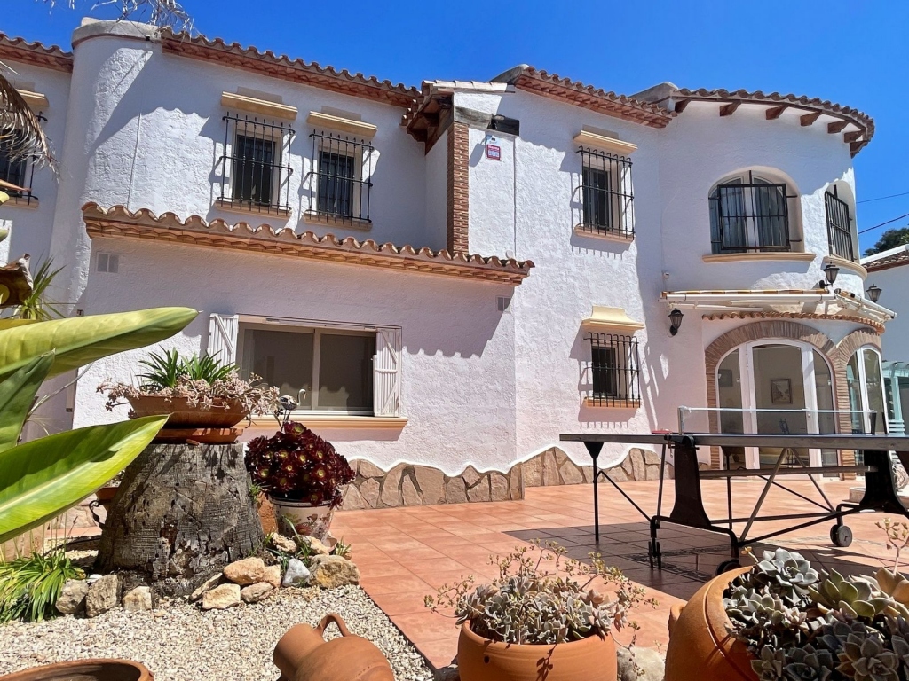 5 bed villa in Benissa