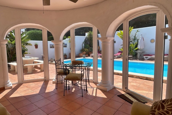 5 bed villa in Benissa