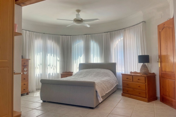 5 bed villa in Benissa