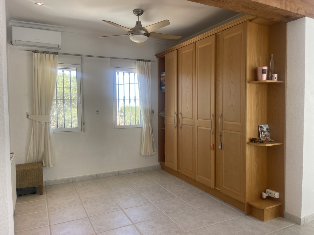 5 bed villa in Benissa
