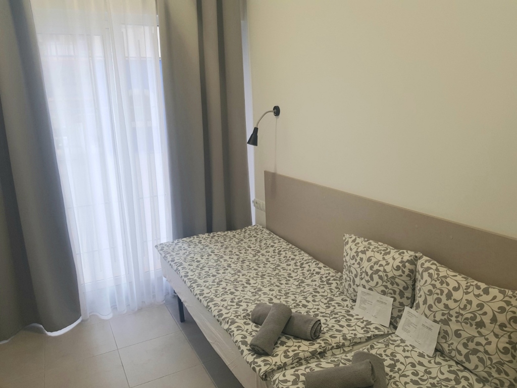 4 bed hotel in Calp