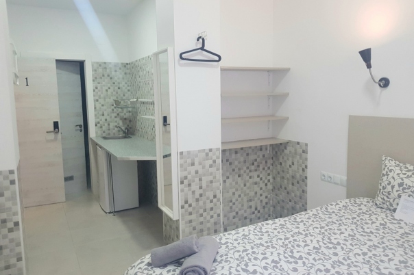 4 bed hotel in Calp