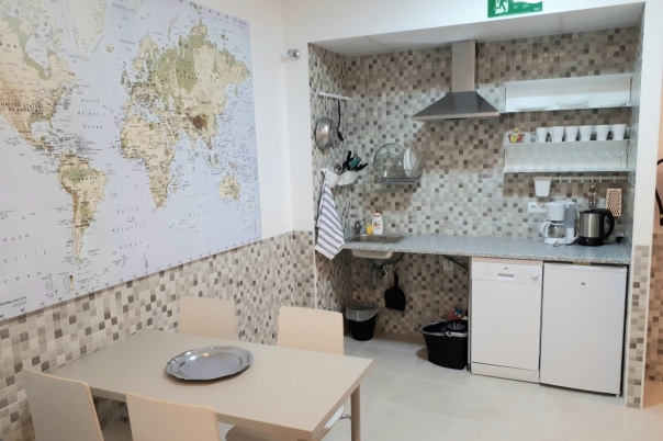4 bed hotel in Calp
