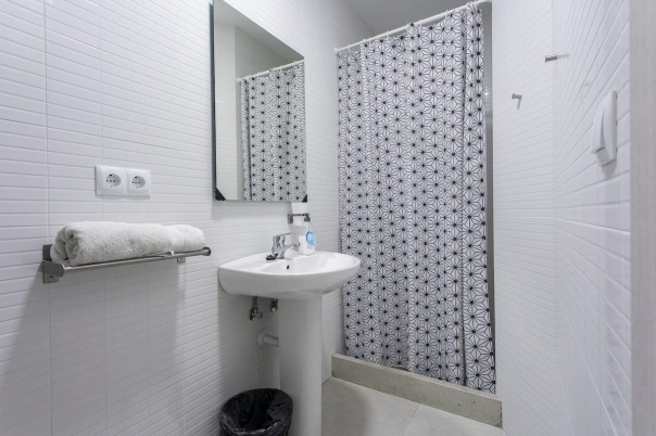 4 bed hotel in Calp