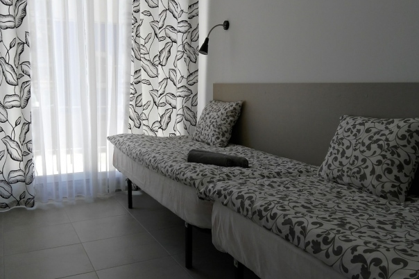 4 bed hotel in Calp