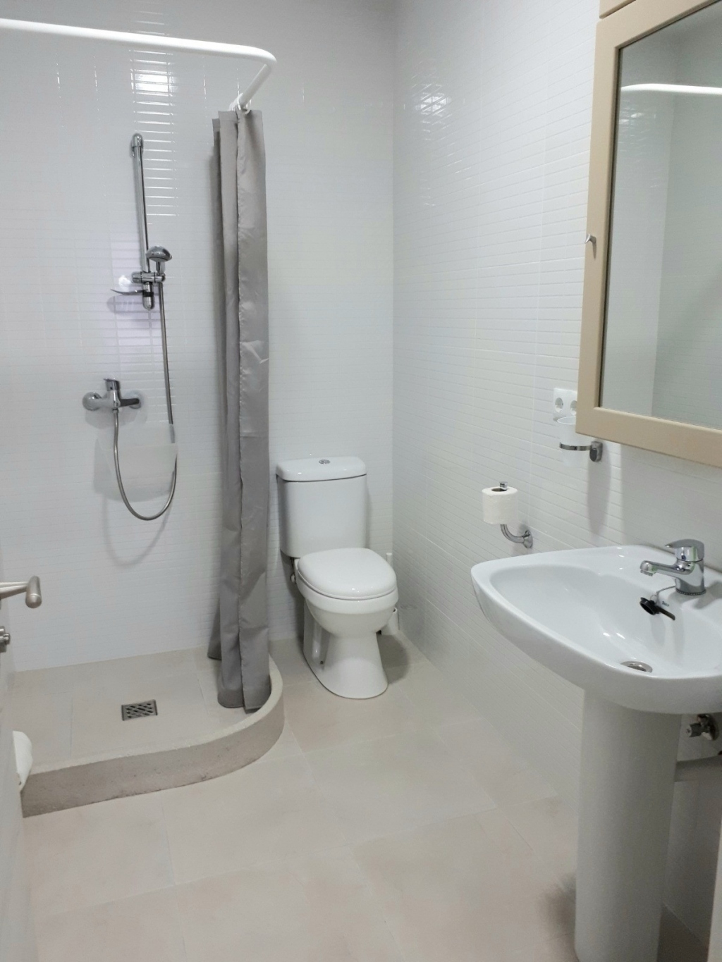 4 bed hotel in Calp
