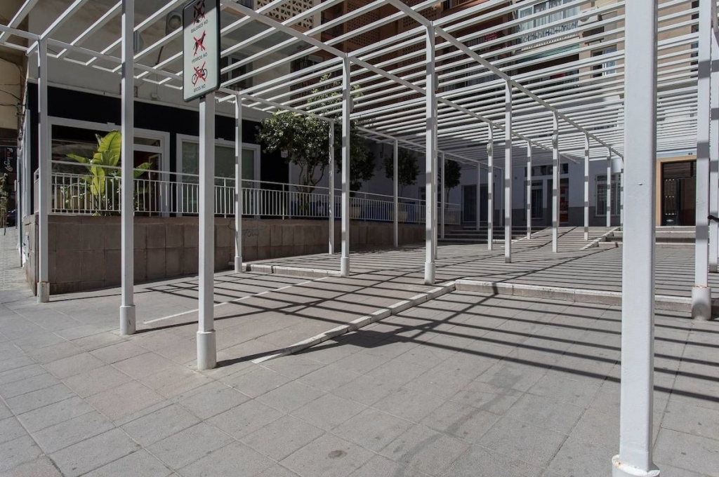 4 bed hotel in Calp