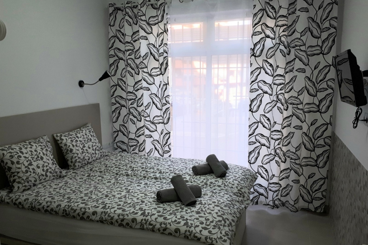 4 bed hotel in Calp