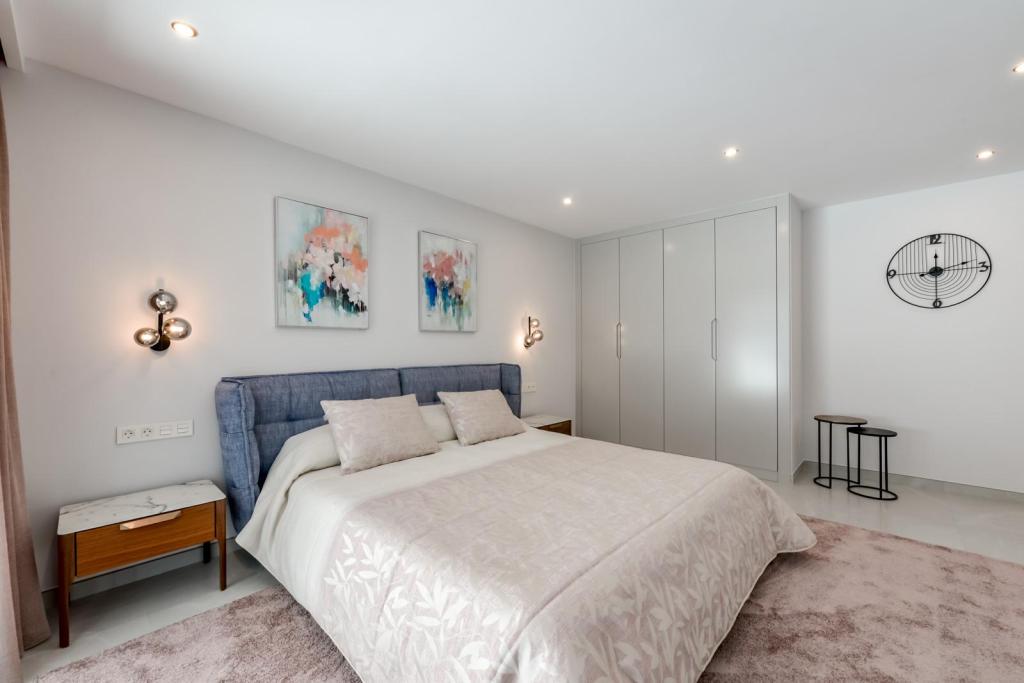 7 bed villa in Finestrat