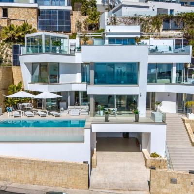 4 bed villas in Moraira