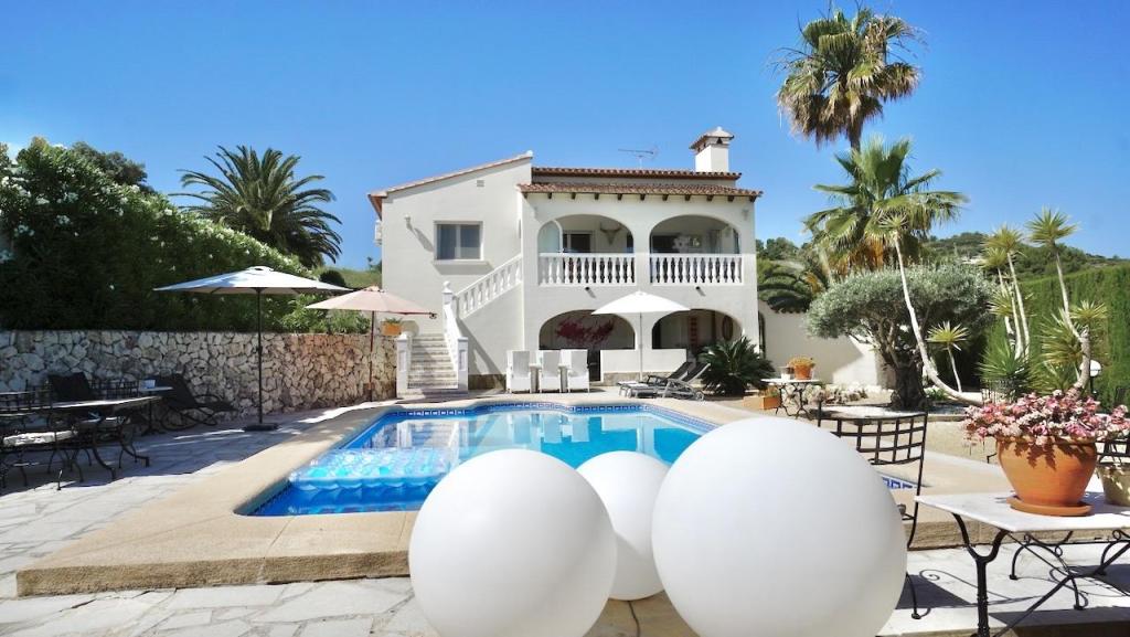 3 bed villas in Benitachell