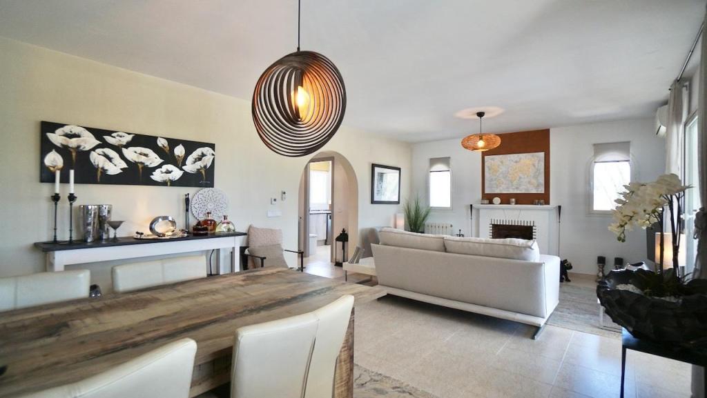 3 bed villas in Benitachell