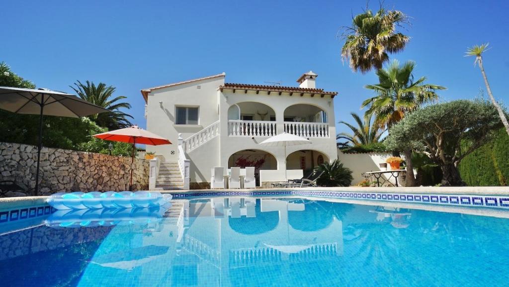 3 bed villas in Benitachell
