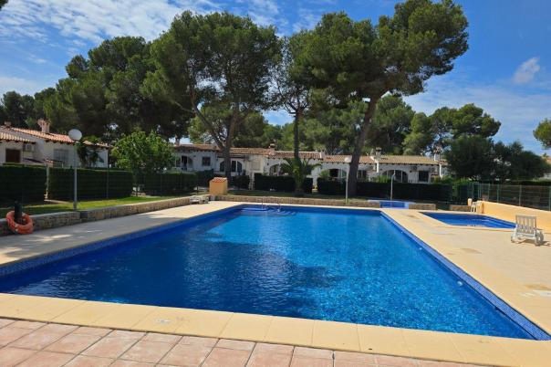 2 bed bungalow in Moraira