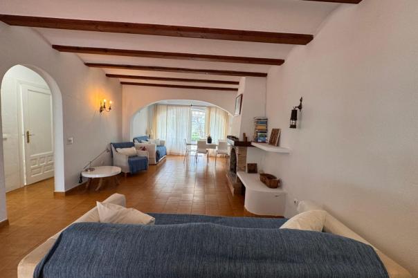 2 bed bungalow in Moraira